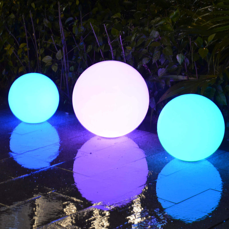 Rund flytande LED utomhuslampa 25cm för pool, damm, jacuzzi, trädgård