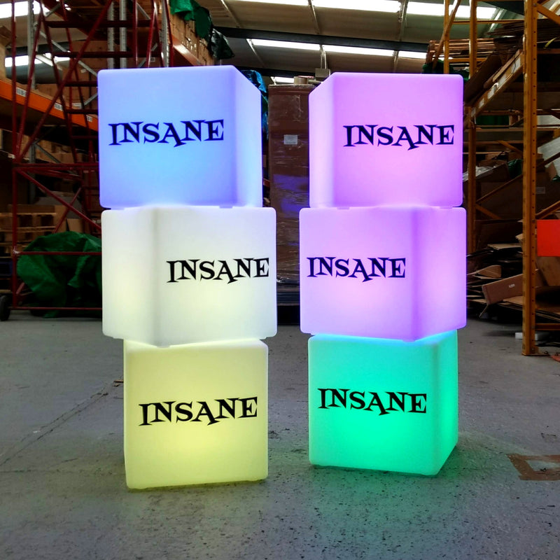 Personlig Företagsgåva Ljuslåda, Trådlös Flerfärgad LED Displaykub, 10 x 10 cm
